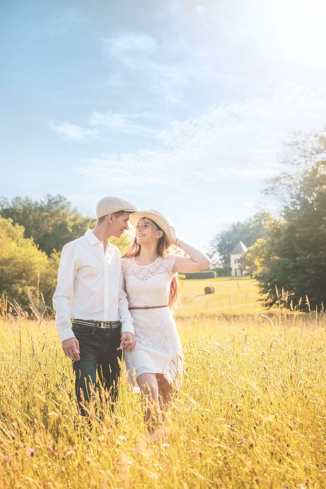 Couple en extérieur