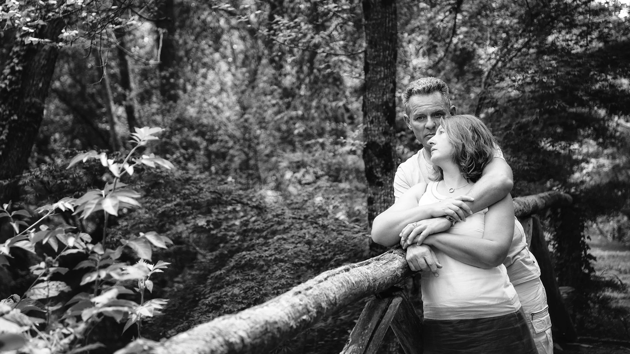 Couple en extérieur