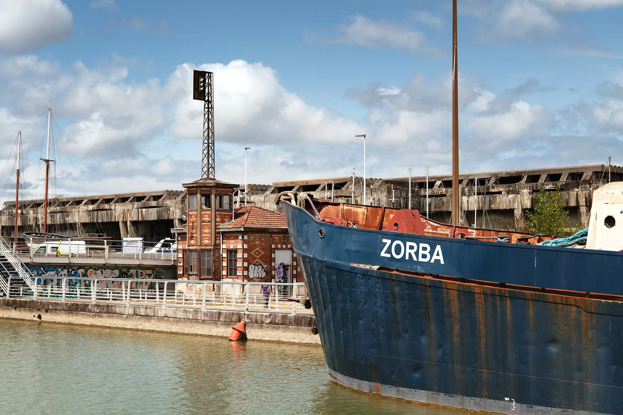 BASE SOUS MARINE